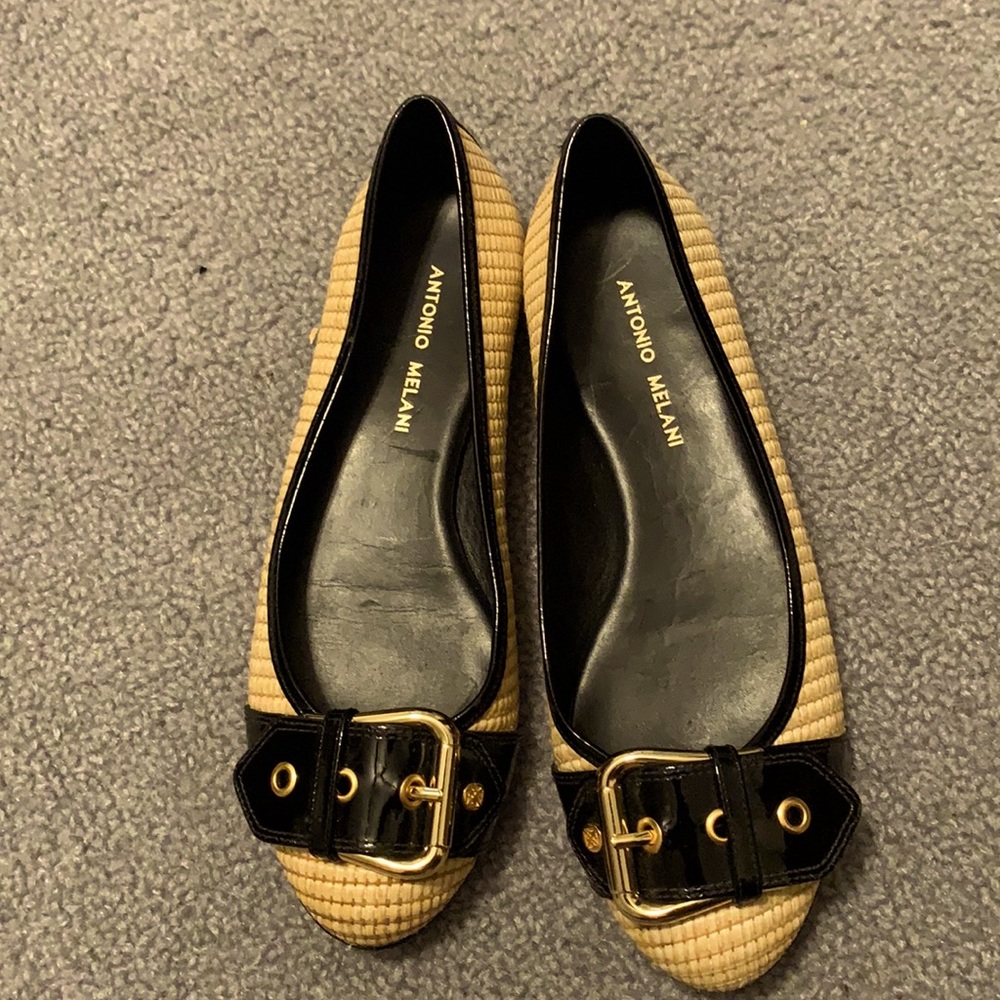 Antonio Melani Flats